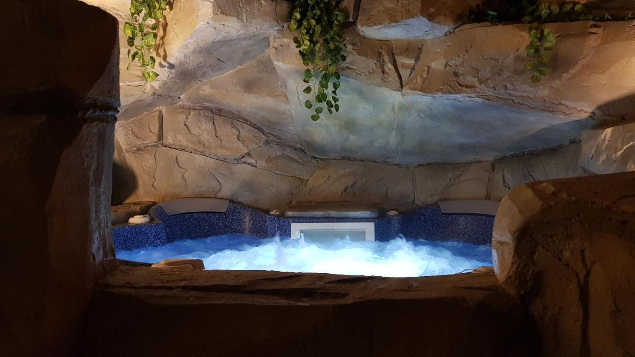 Le Lodge Origin Sainte-Suzanne Екстер'єр фото